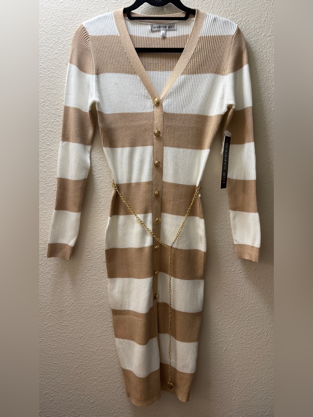 Madden Girl Striped Sweater Dress M Gold Chain Belt Midi Knit Bodycon Tan White